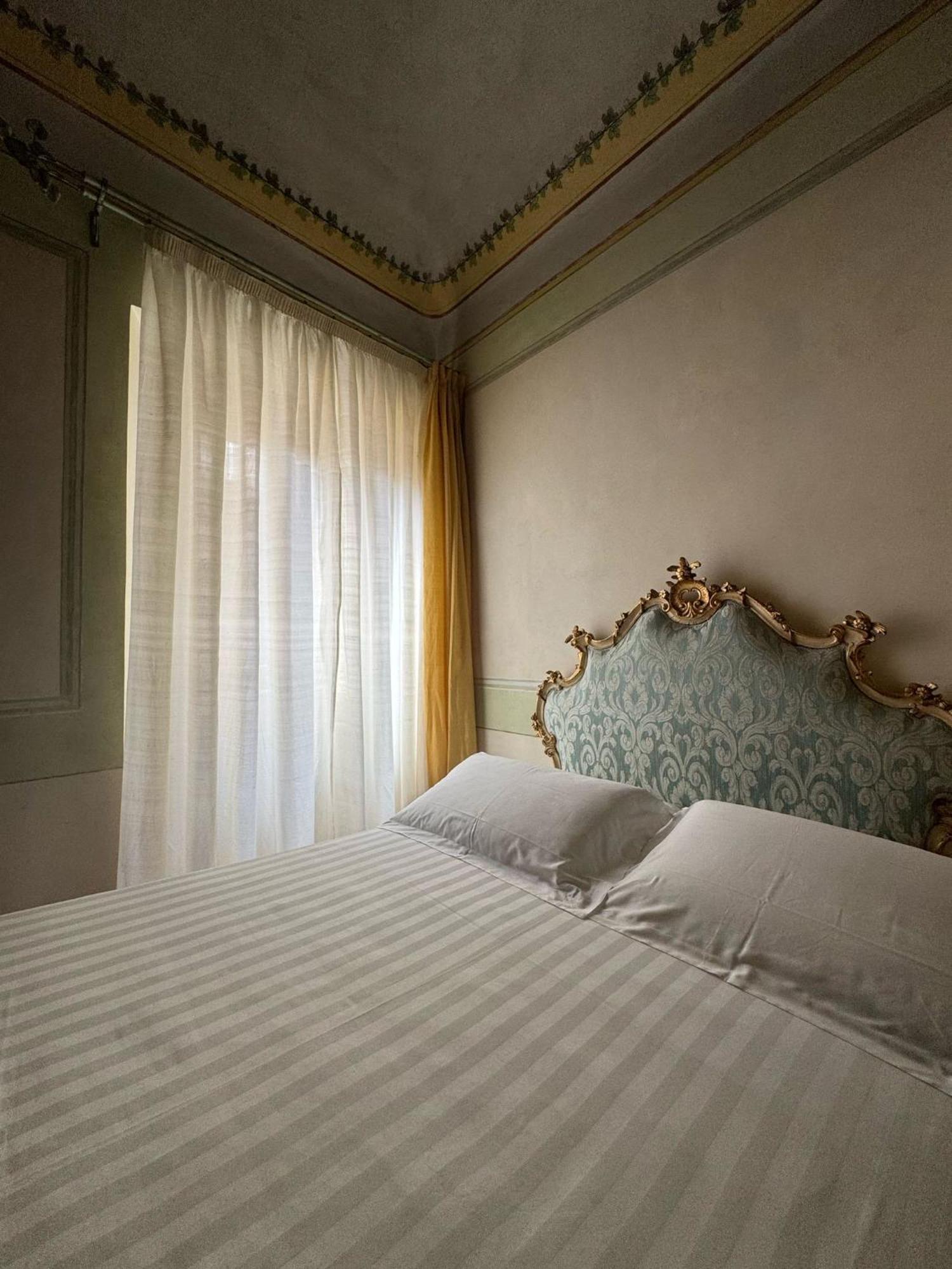 Urbino Apartments - Palazzo Paltroni Studio Exteriör bild